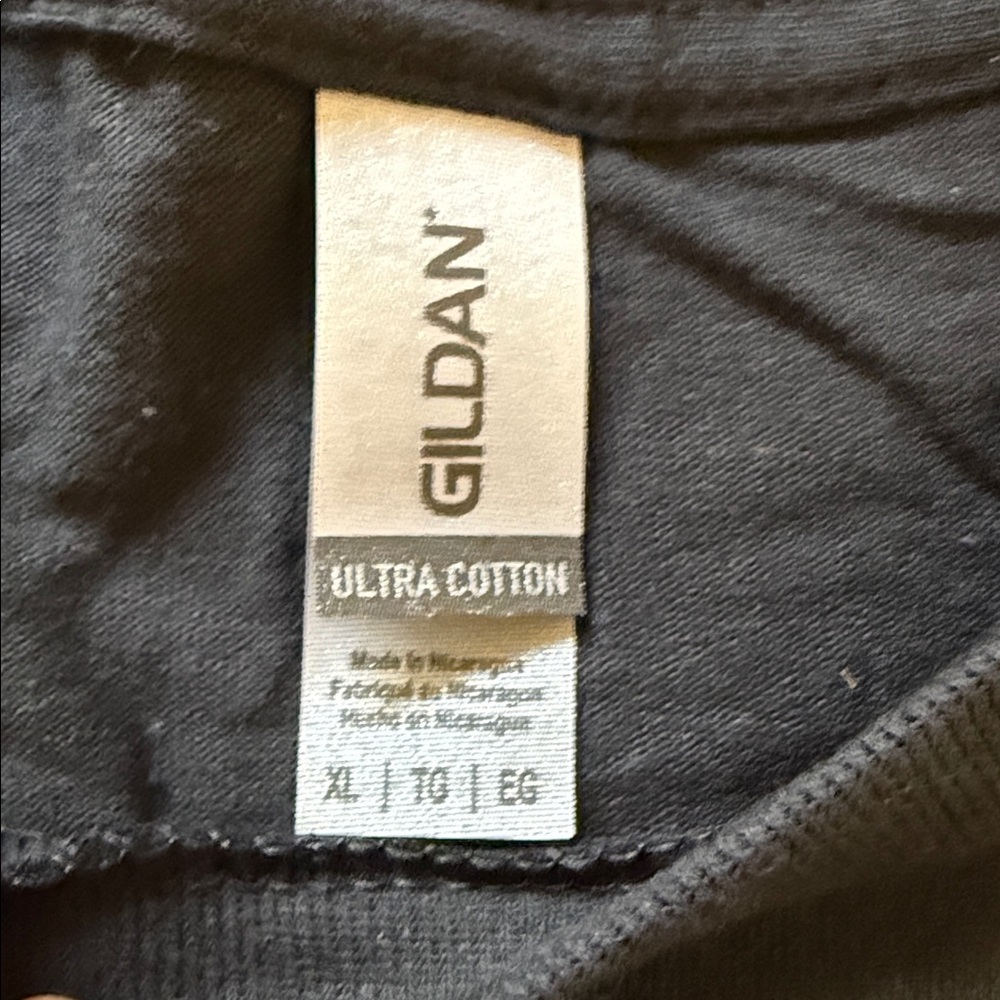 10 Classic Black Crewneck T-Shirt - Picture 2 of 2